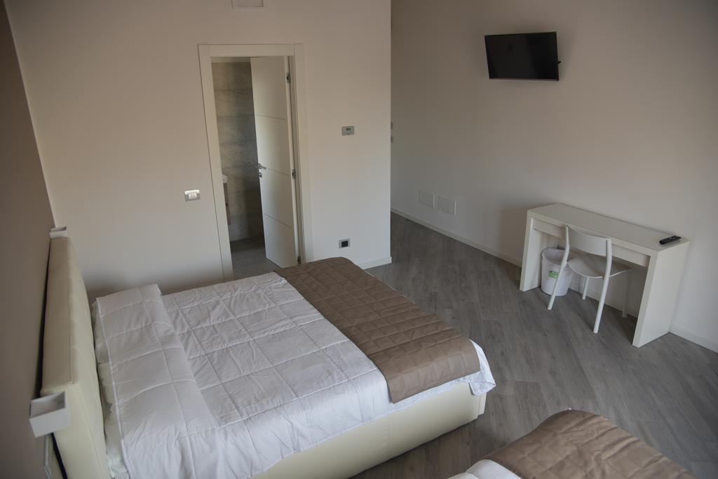 La Lira Bed & Breakfast Fiumicino Room photo